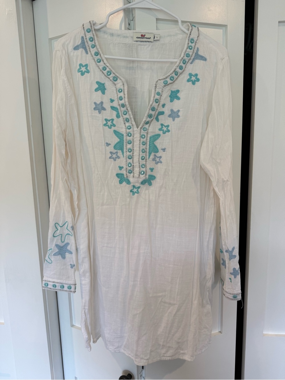 Vineyard Vines White Embroidered Tunic Top with Aqua Accents Size L